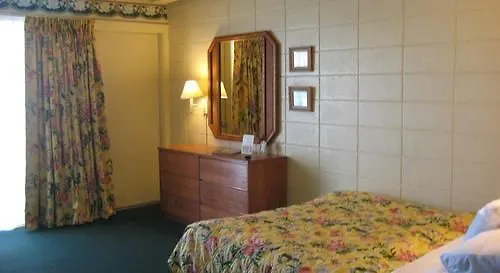 Cutty Sark Efficiencies And Historic Cottage'S Virginia Beach Hotel